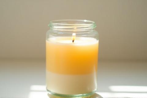 Vela perfumada em pote de vidro